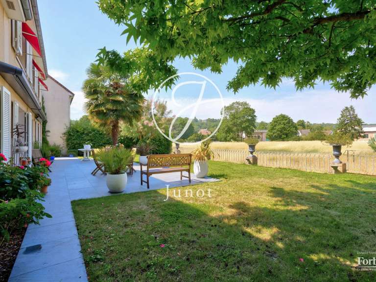 Maison Croissy-sur-Seine - 5 chambres - 242m²