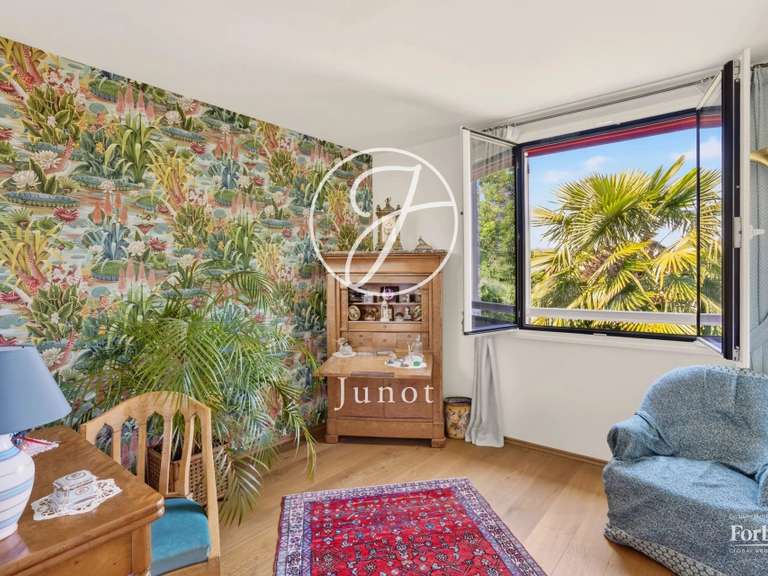 Maison Croissy-sur-Seine - 5 chambres - 242m²