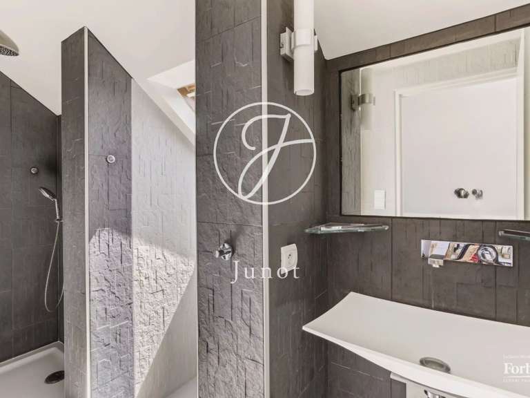 Maison Croissy-sur-Seine - 5 chambres - 242m²