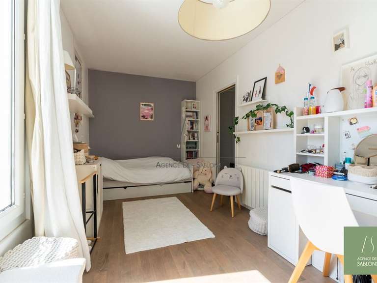 Maison Croissy-sur-Seine - 5 chambres - 205m²