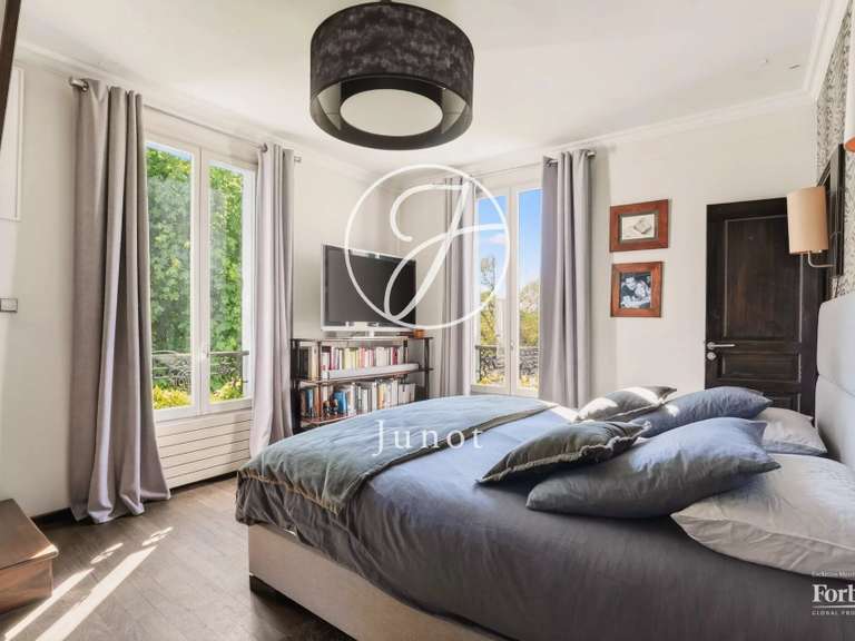 Maison Croissy-sur-Seine - 5 chambres - 372m²