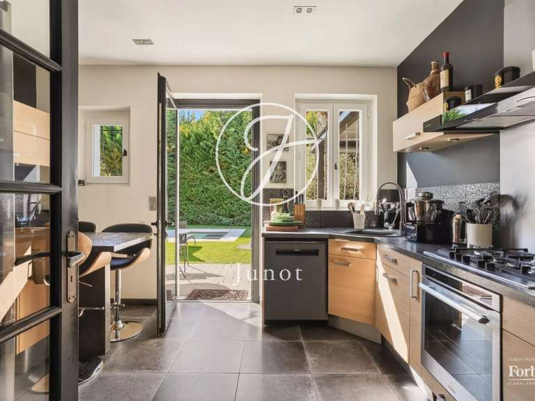 Maison Croissy-sur-Seine - 5 chambres - 372m²