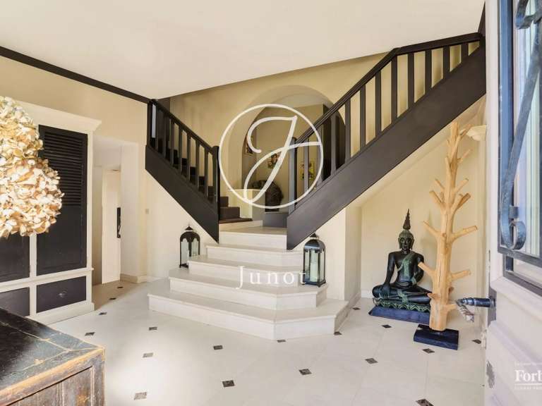Maison Croissy-sur-Seine - 5 chambres - 372m²