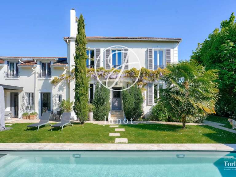 Maison Croissy-sur-Seine - 5 chambres - 372m²