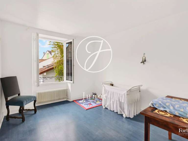 Maison Croissy-sur-Seine - 5 chambres - 223m²