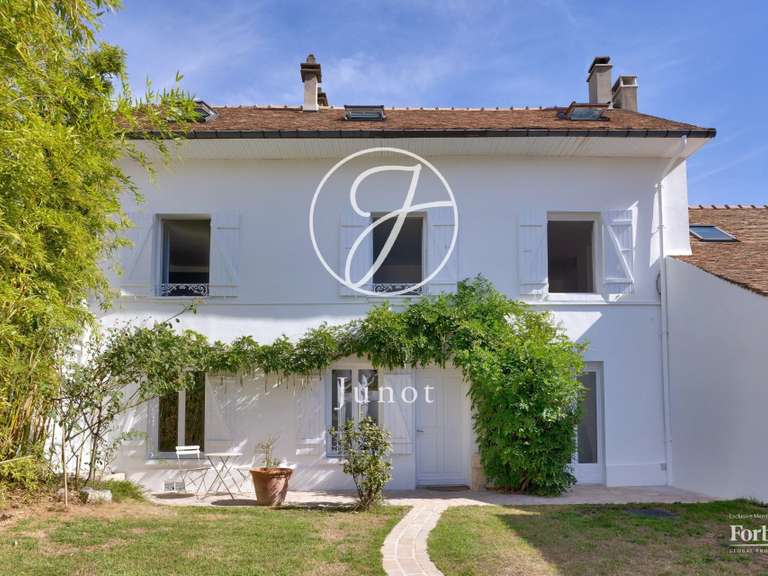 Maison Croissy-sur-Seine - 5 chambres - 223m²
