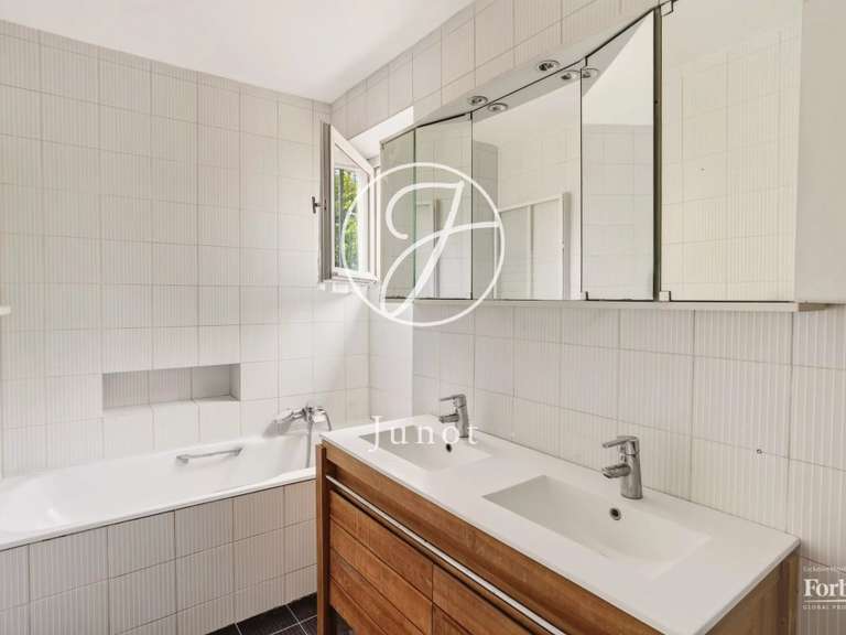 Maison Croissy-sur-Seine - 5 chambres - 223m²