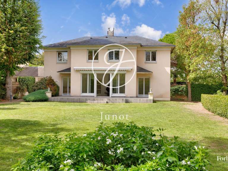 Maison Croissy-sur-Seine - 4 chambres - 274m²