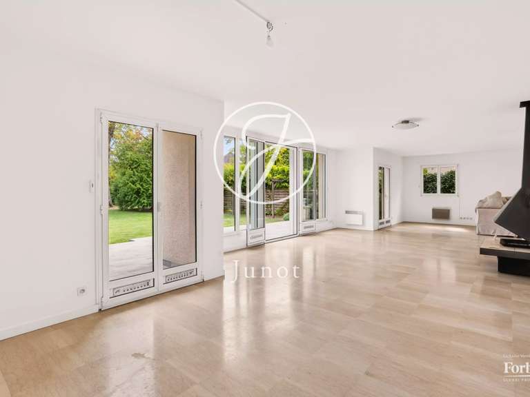 Maison Croissy-sur-Seine - 4 chambres - 274m²