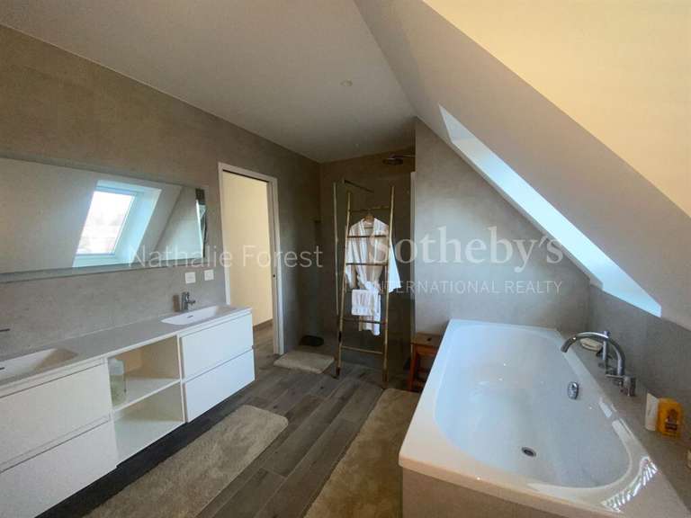 Maison Croix - 4 chambres - 232m²