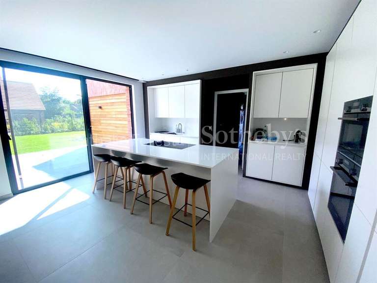 Maison Croix - 4 chambres - 232m²