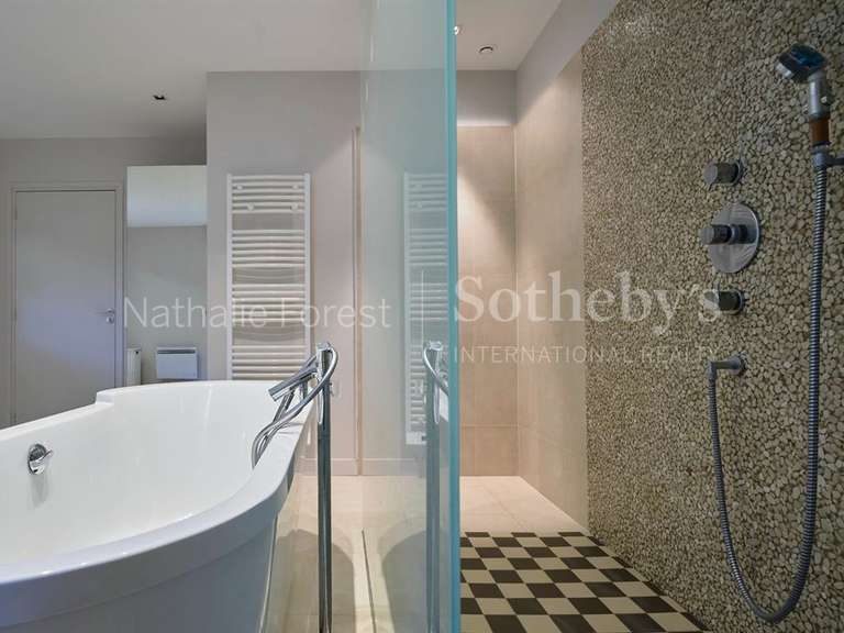 House Croix - 5 bedrooms - 341m²