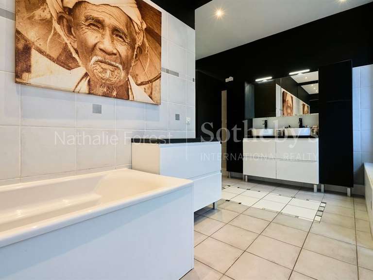 Maison Croix - 7 chambres - 374m²