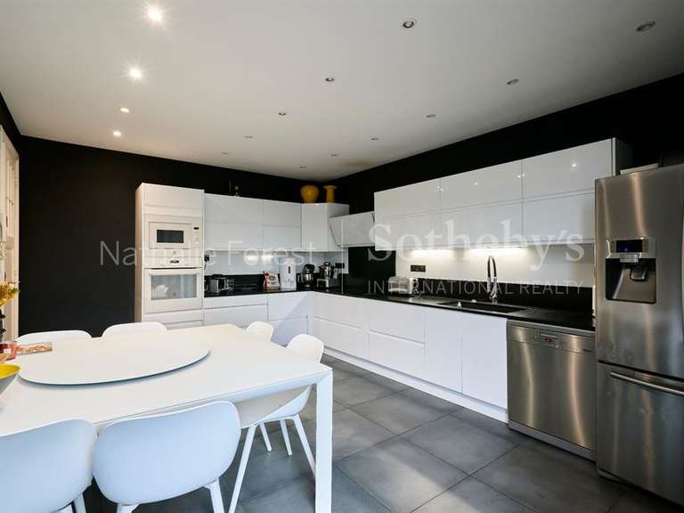 Maison Croix - 7 chambres - 374m²