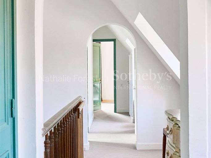 Maison Croix - 5 chambres - 224m²