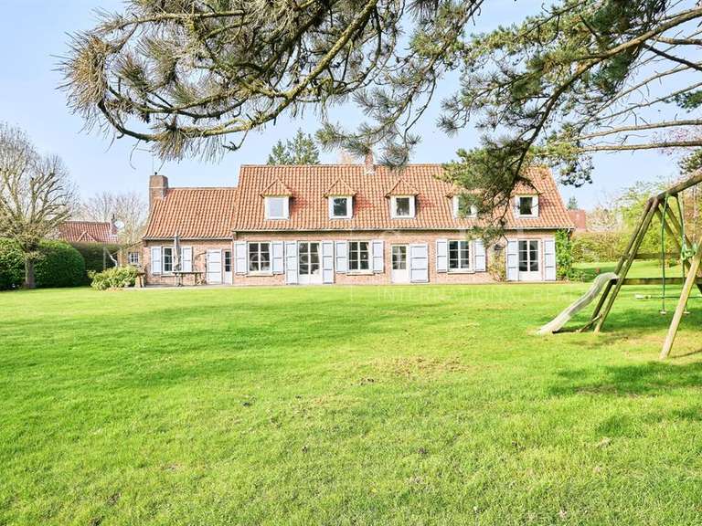 Maison Croix - 5 chambres - 224m²