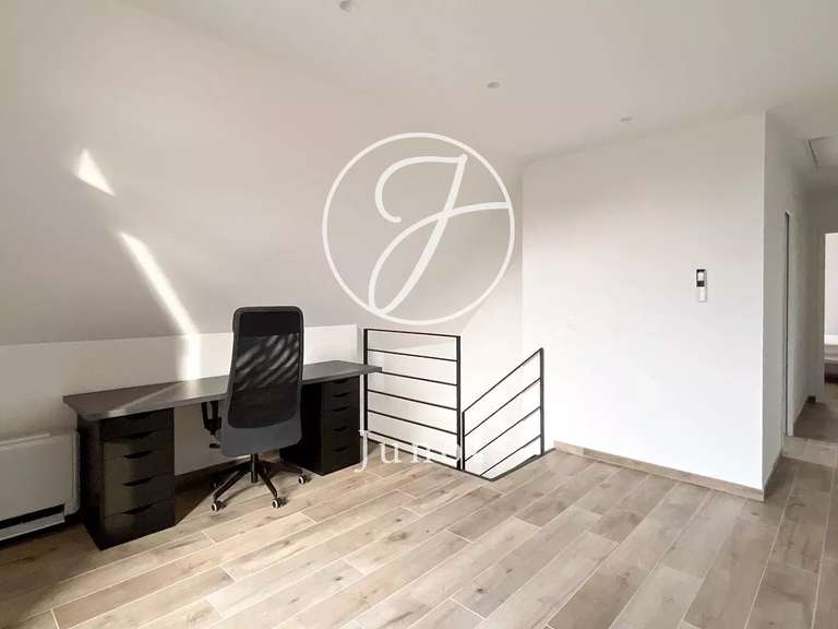 Maison Croix - 4 chambres - 258m²