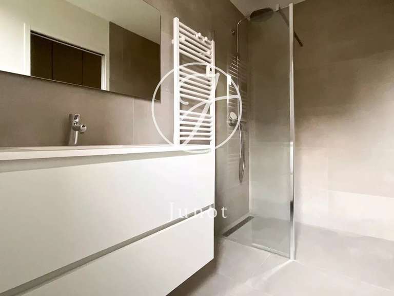 Maison Croix - 4 chambres - 258m²