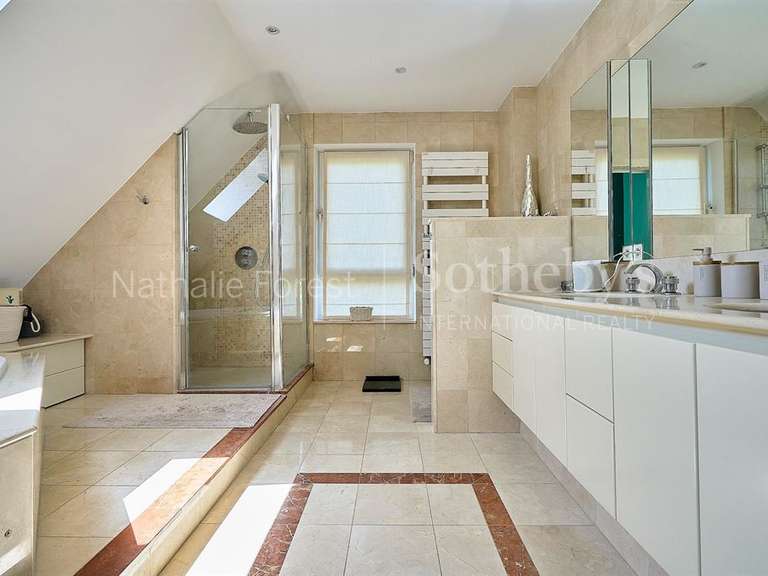 Maison Croix - 4 chambres - 260m²