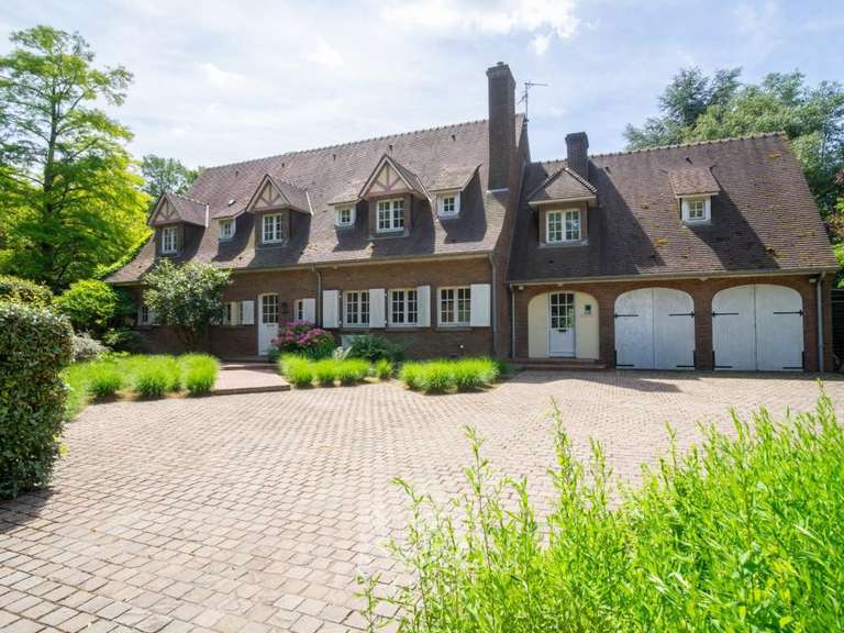 Maison Croix - 7 chambres - 478m²