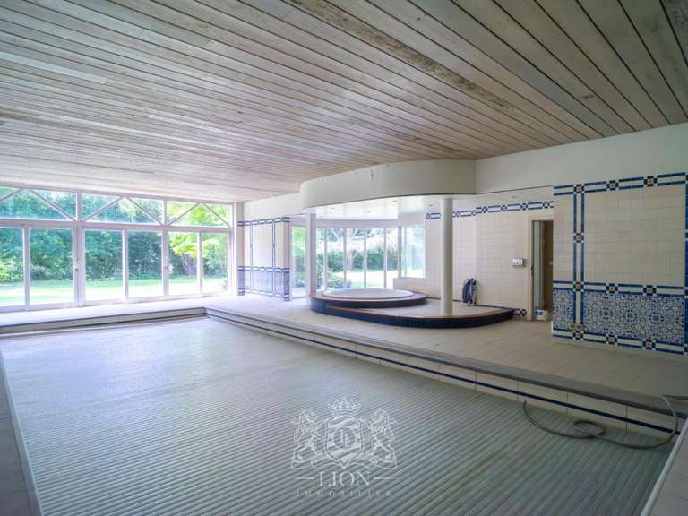 Maison Croix - 7 chambres - 478m²