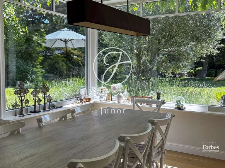Maison Croix - 5 chambres - 221m²