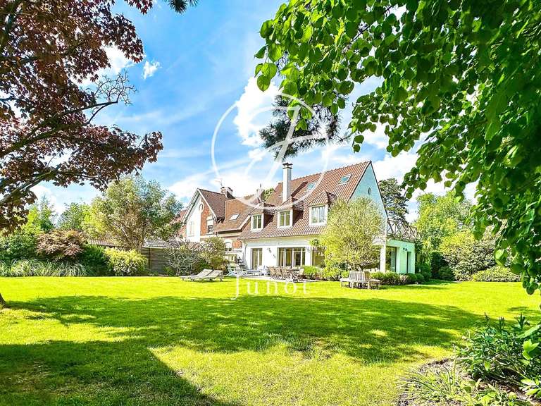 Maison Croix - 5 chambres - 221m²