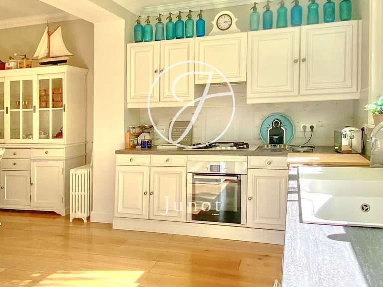 Maison Croix - 5 chambres - 221m²