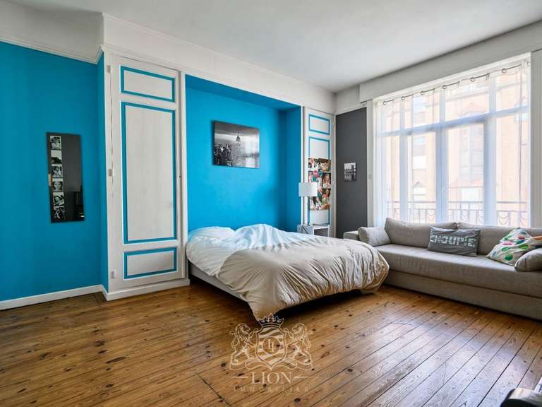 Propriété Croix - 7 chambres - 374m²