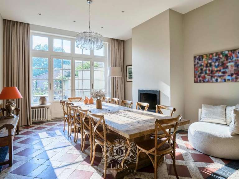 Propriété Croix - 7 chambres - 374m²