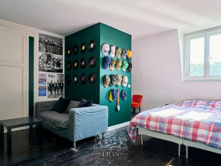Propriété Croix - 7 chambres - 374m²