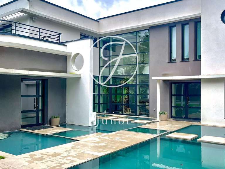 Villa Croix - 5 chambres - 400m²