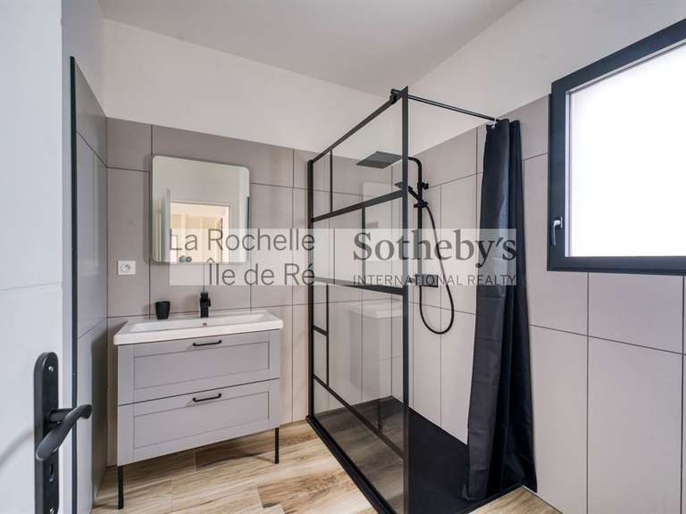 Maison Croix-Chapeau - 4 chambres - 202m²