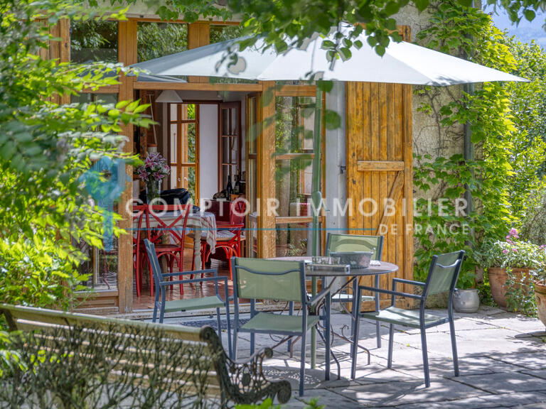 Maison Crolles - 6 chambres - 250m²