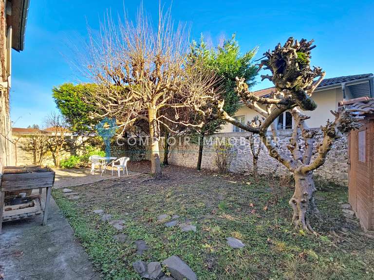 Maison Crolles - 3 chambres - 180m²