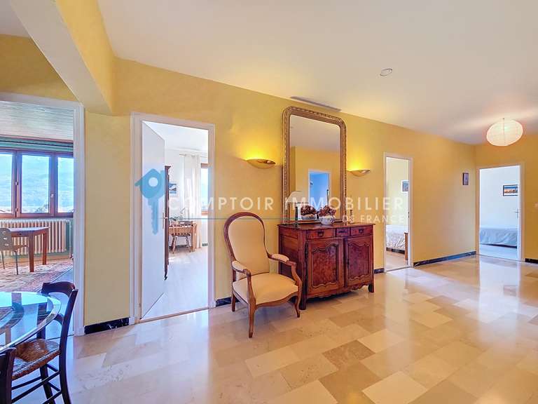 Maison Crolles - 8 chambres - 280m²