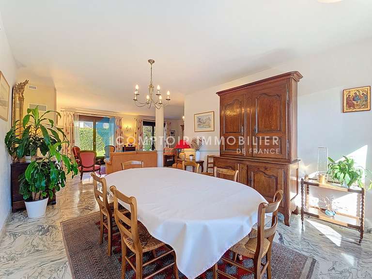 Maison Crolles - 8 chambres - 280m²