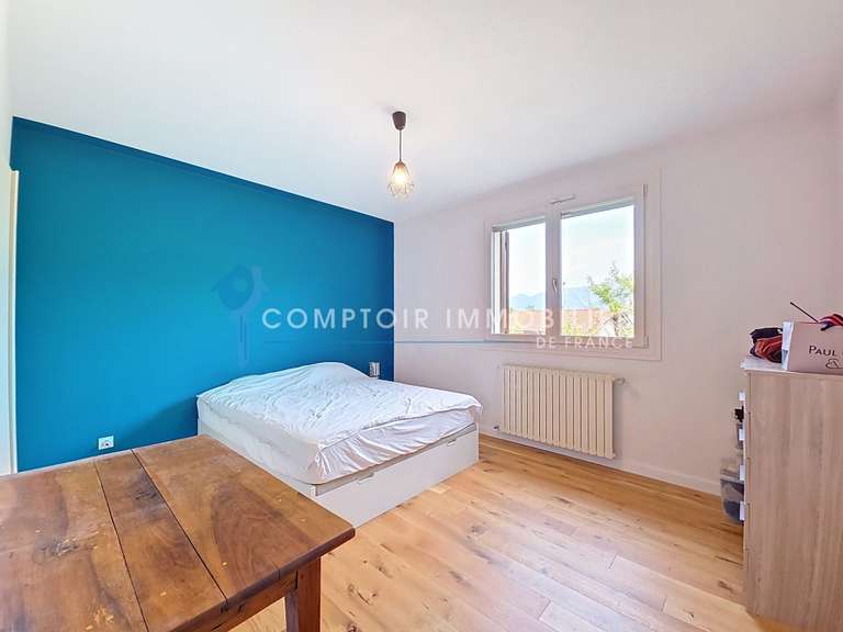 Maison Crolles - 4 chambres - 150m²