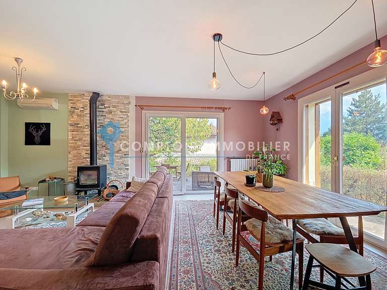 Maison Crolles - 4 chambres - 150m²