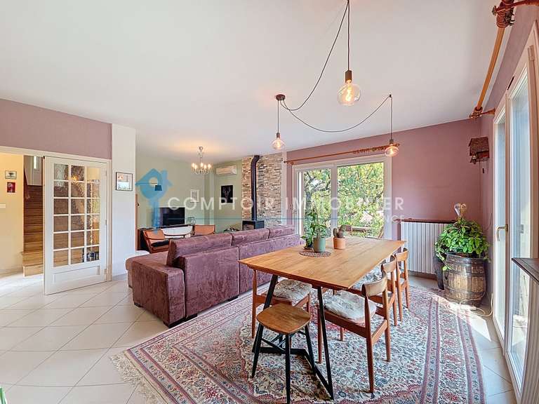 Maison Crolles - 4 chambres - 150m²