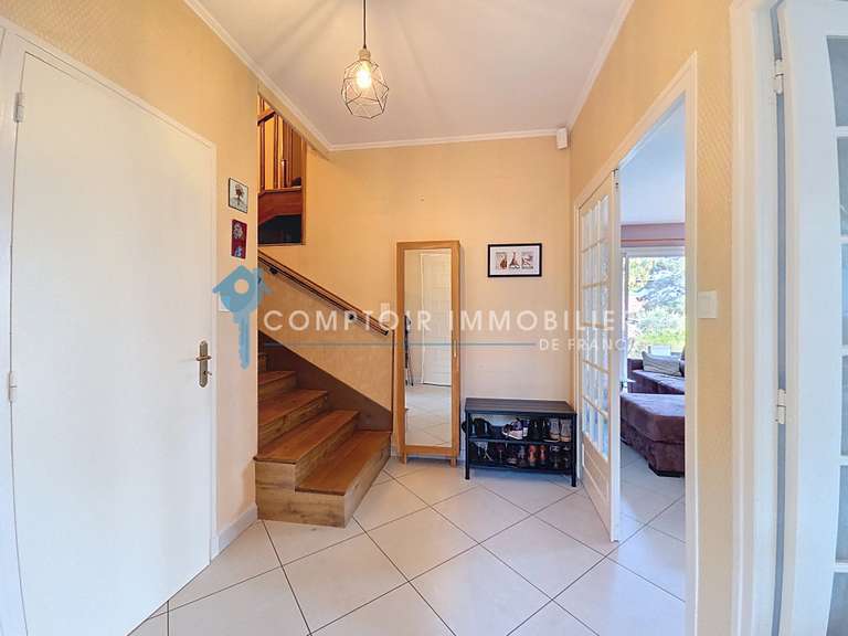 Maison Crolles - 4 chambres - 150m²