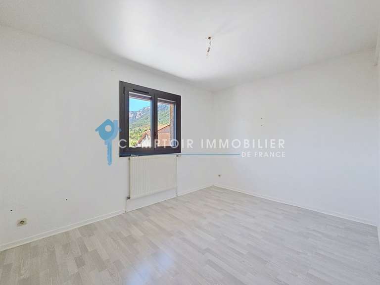 Maison Crolles - 3 chambres - 100m²