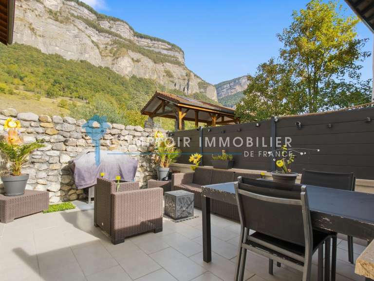 Maison Crolles - 3 chambres - 151m²