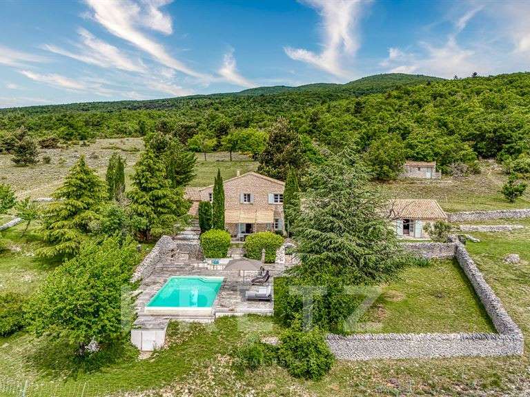 Maison Cruis - 3 chambres - 260m²