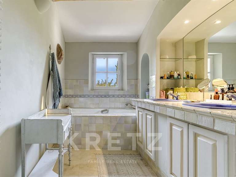 Maison Cruis - 3 chambres - 260m²