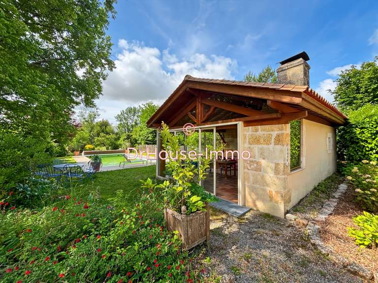 Villa Cubnezais - 5 bedrooms - 260m²