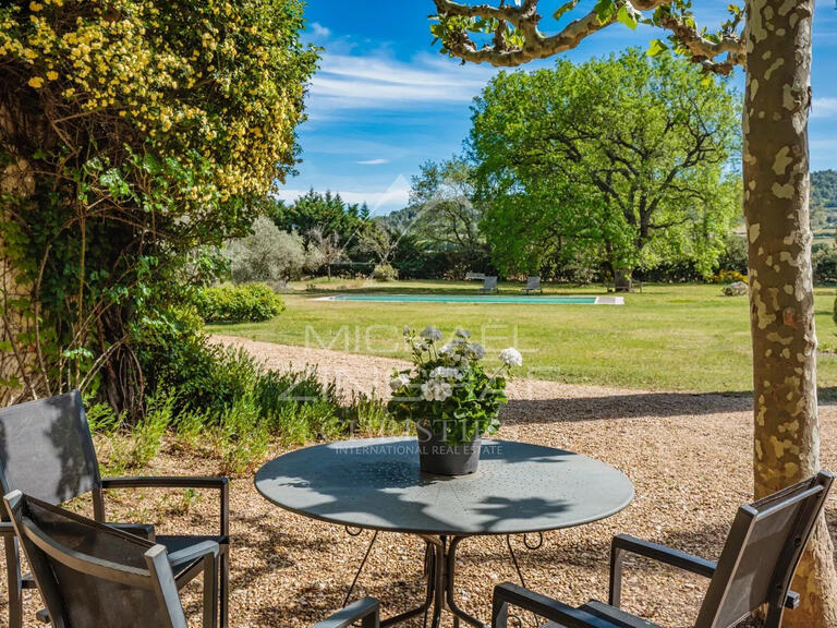 Maison Cucuron - 5 chambres - 330m²