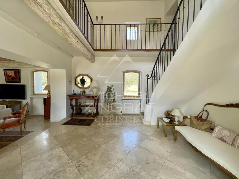 Maison Cucuron - 5 chambres - 330m²