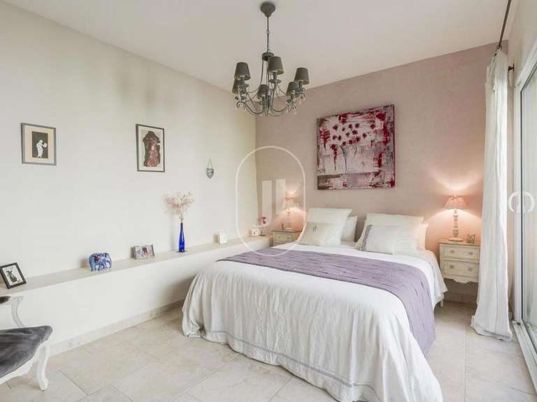 Maison Cucuron - 3 chambres - 124m²