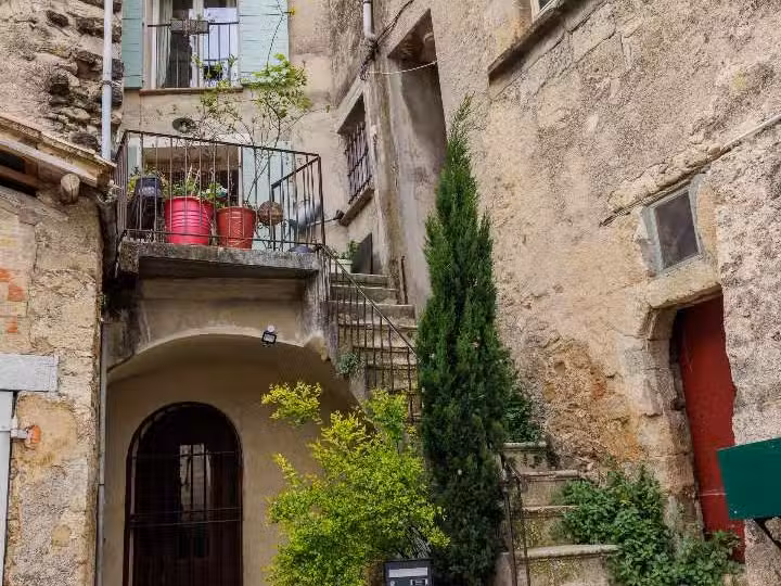 Maison Cucuron